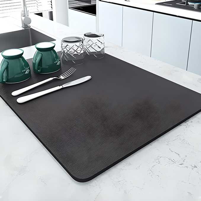 DryGuard™ – Ultra-Absorbent Sink & Dish Drying Mat